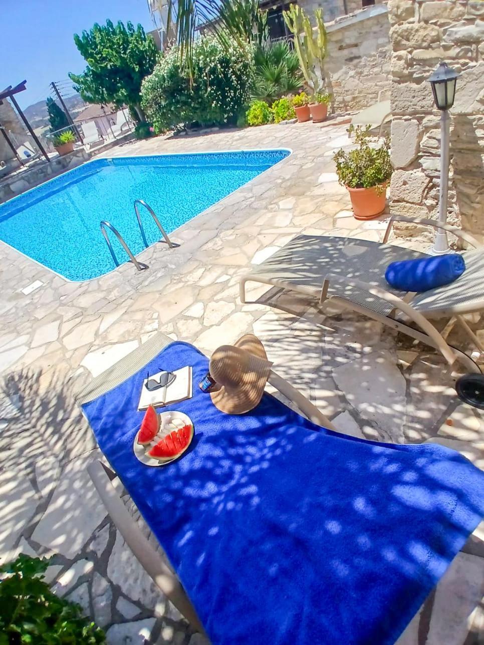Апартаменти Athena'S Pool Oasis Skarinou Екстер'єр фото